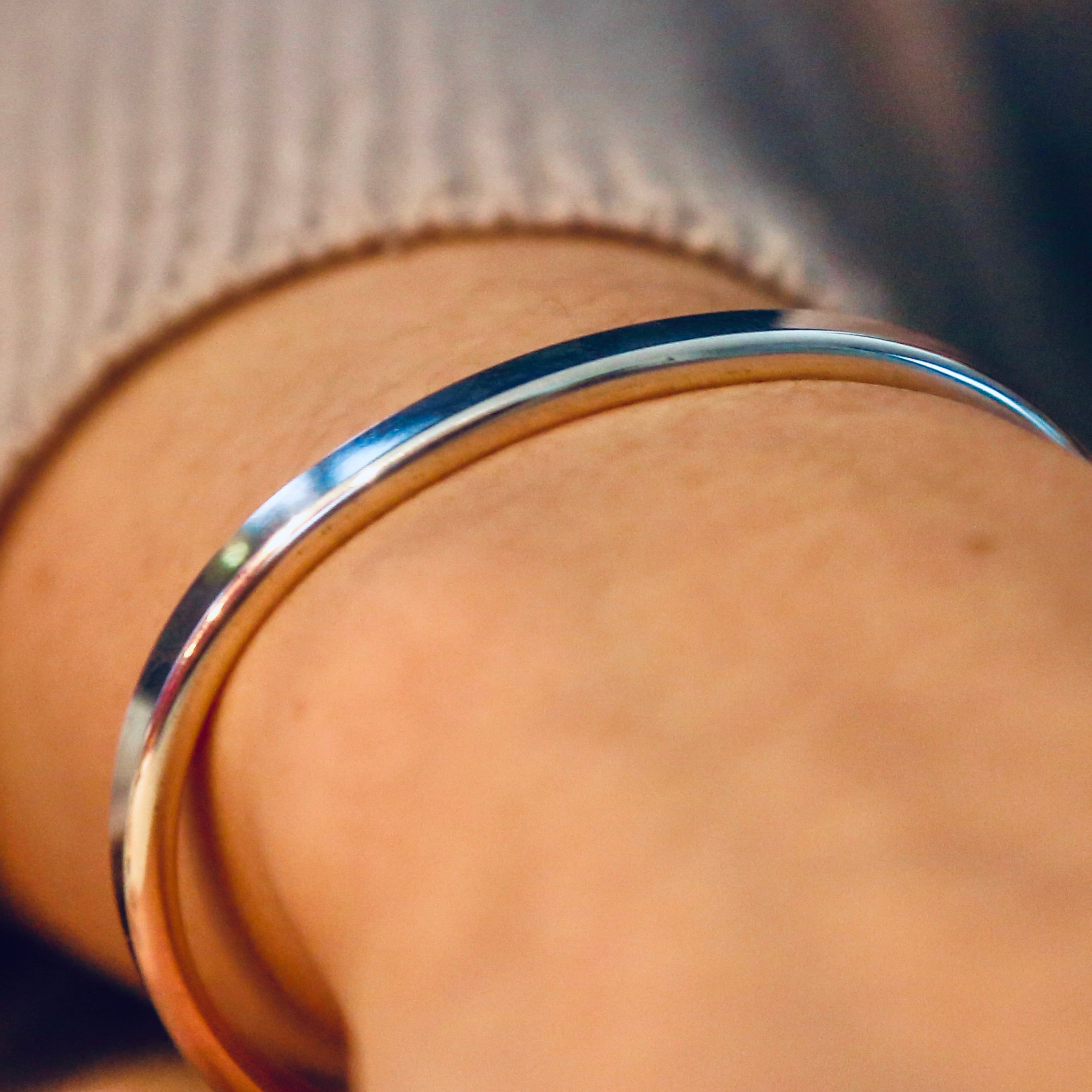 Feines Silber Armband – Armreif aus Sterling Silber, elegant & dezent.