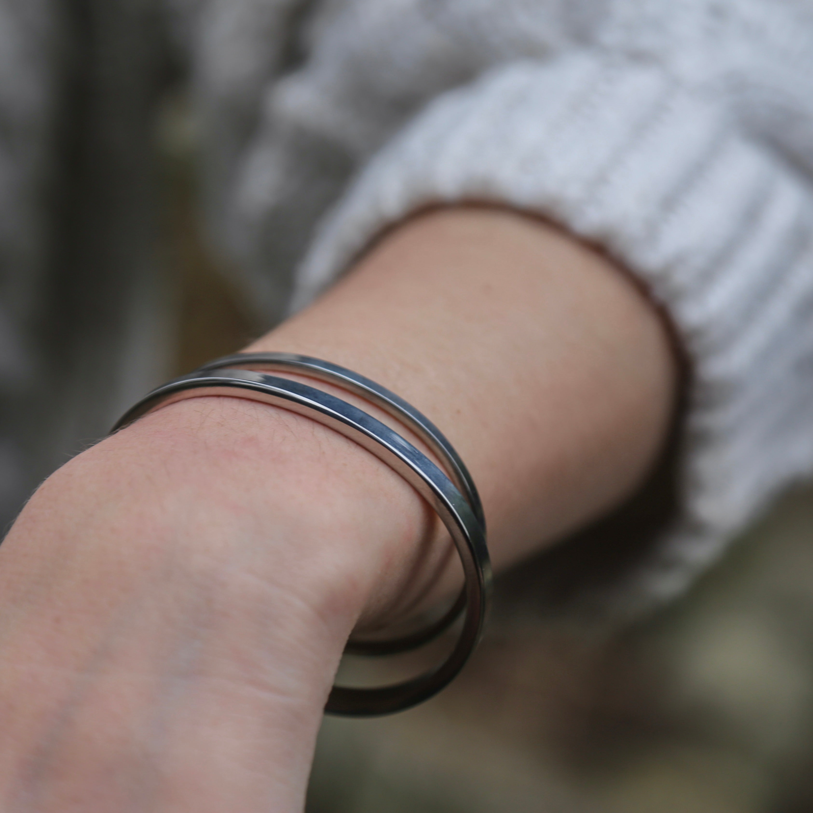 Edelstahl Armband. Gravur  ist auch "beim Schmalen" möglich – ein einzigartiges Geschenk.