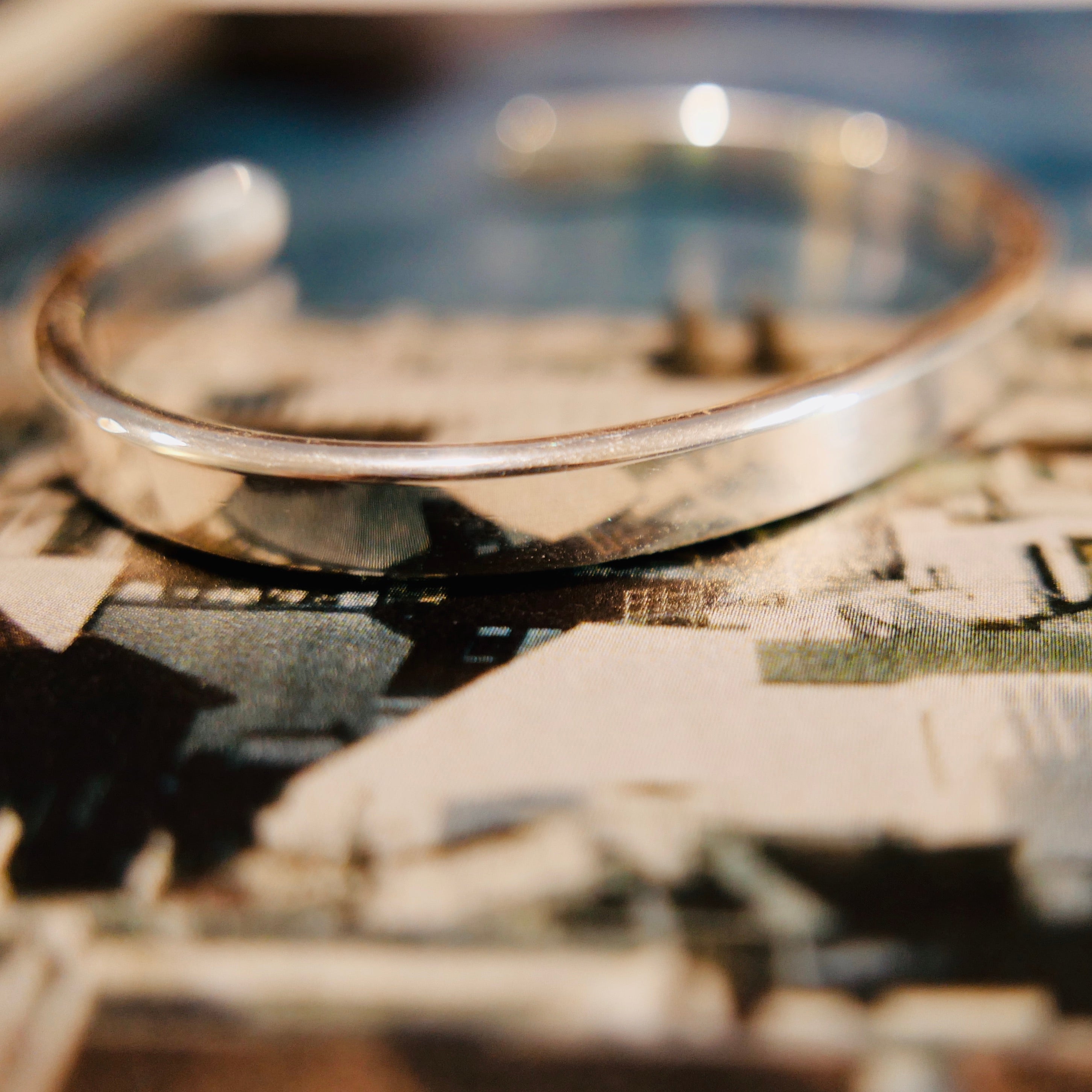 Armband aus Edelstahl. Außergewöhnlich &  robust. Durch die Gravur eine bleibende Erinnerung.| LOIS MATHAR.