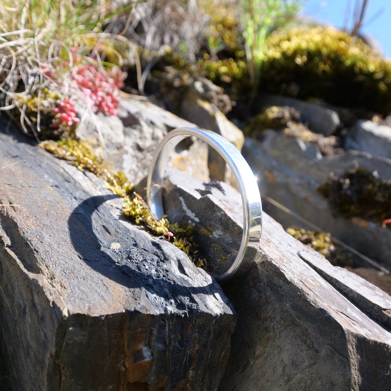 Breites Silber Armband mit Gravur – Schmuckstück voller Bedeutung. Ein Geschenk, das nie an Wert verliert.