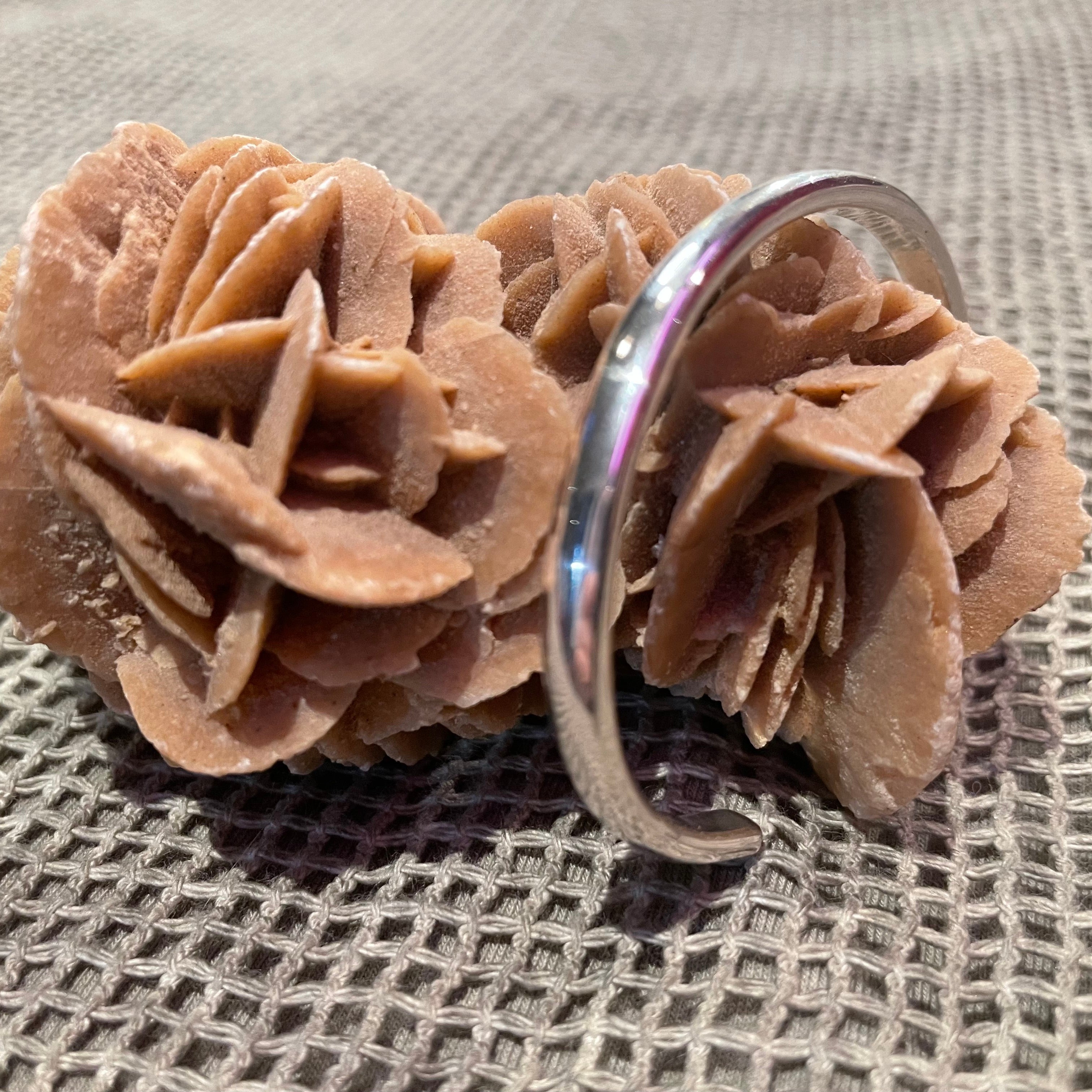 Der edle Halbrunde aus massivem Silber. Geschenk für einen Lieblingsmenschen.