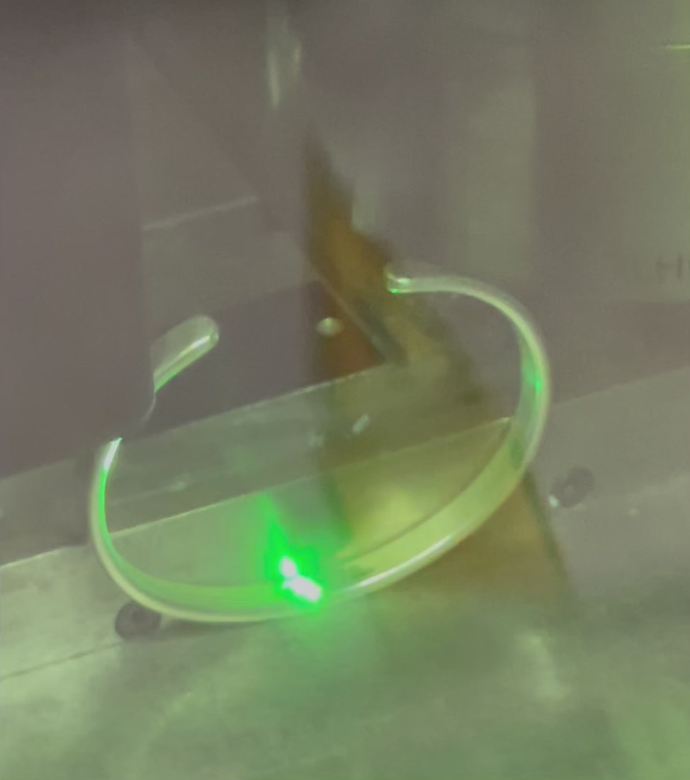 Mittelbreites Silber Armband . Die  Laser-Gravur – macht es zum sehr persönlichen Unikat
