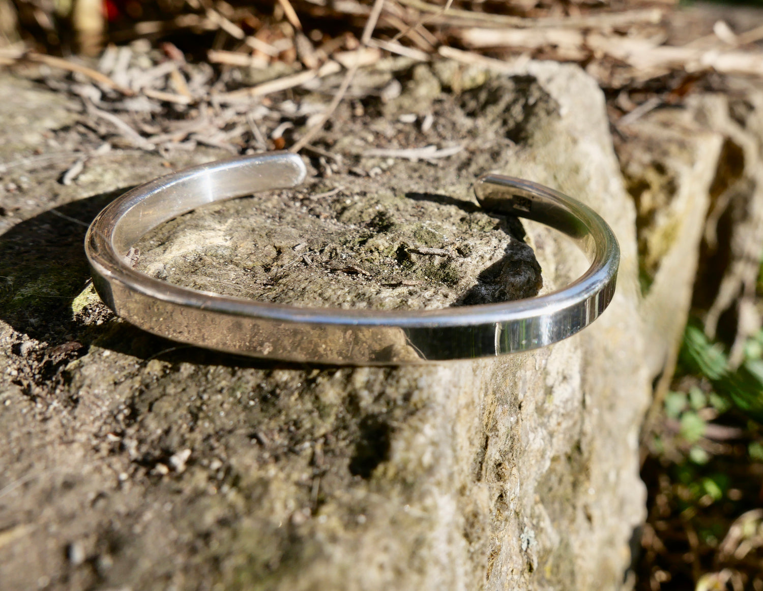 Klassischer Armreif aus Sterling Silber – stilvolles Armband für Sie & Ihn.